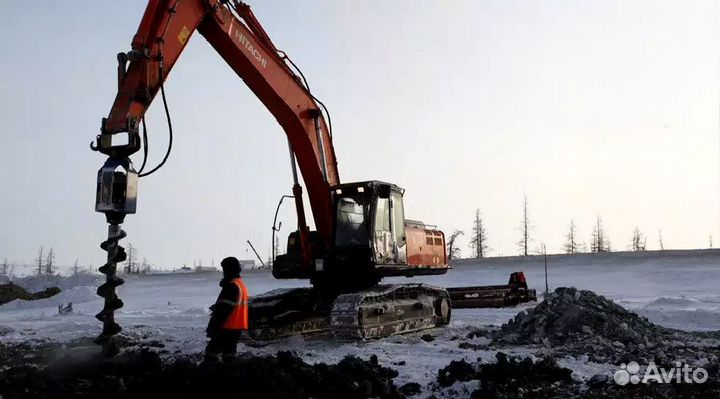 Гусеничный экскаватор