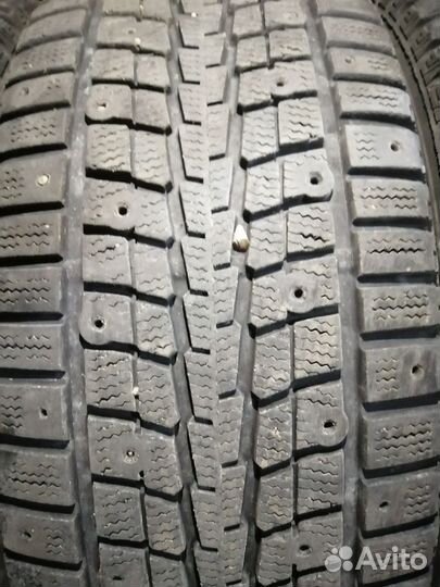 Dunlop SP Winter Ice 07 215/55 R16 97T