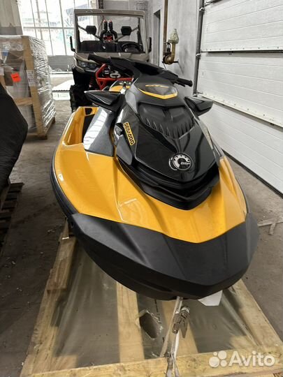 Новый Brp sea-doo GTR 230 + музыка