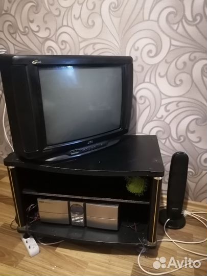 Продам телевизор