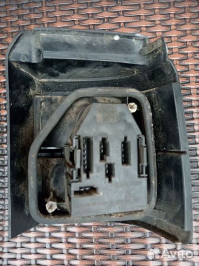 Фонарь задний левый volkswagen passat b3 универсал