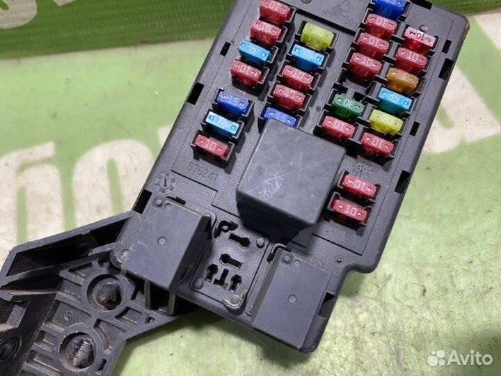 Блок предохранителей Geely Emgrand Ec7