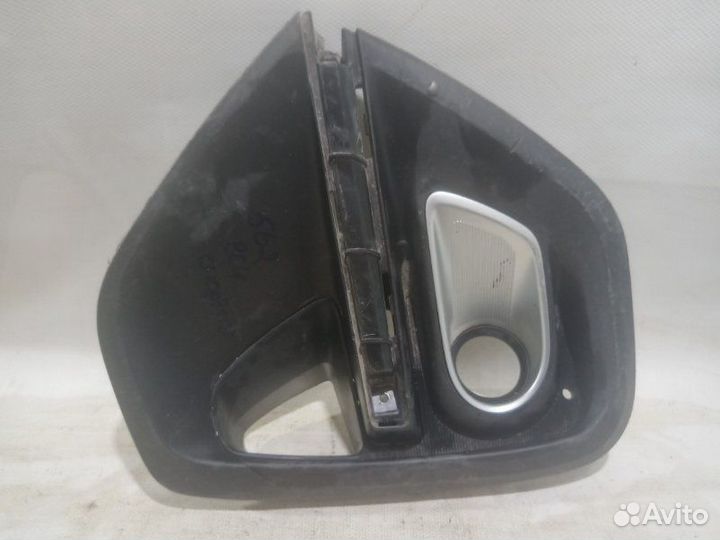 Накладка на туманку Kia Sportage 4 2018