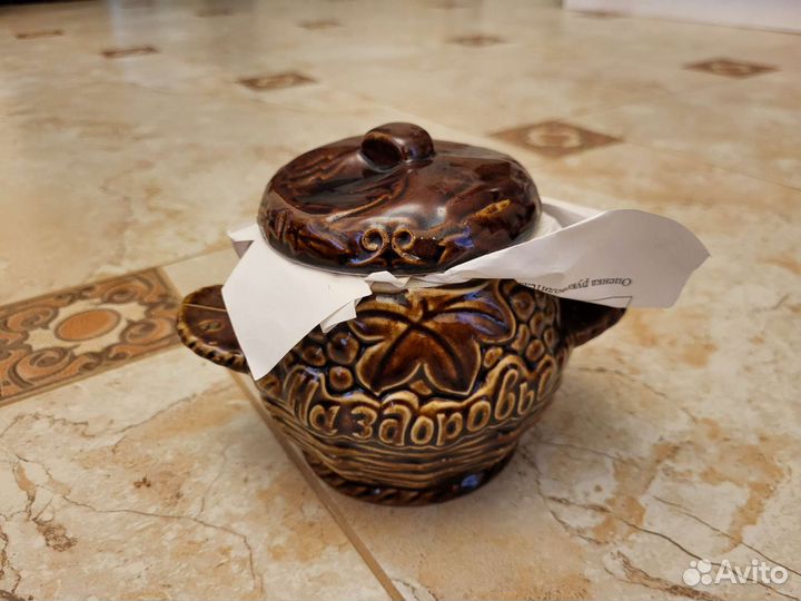 Сервиз чайный, кофемолка, соковыжималка