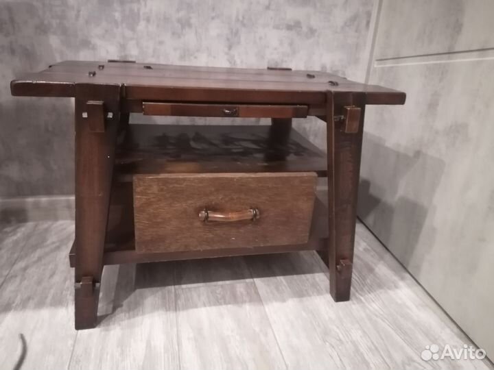 Тумба прикроватная