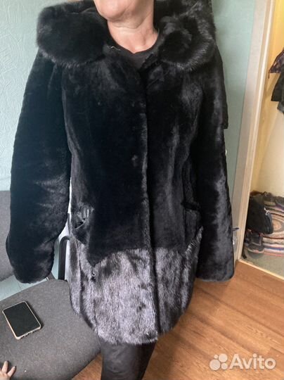 Шуба мутоновая норковая с капюшоном