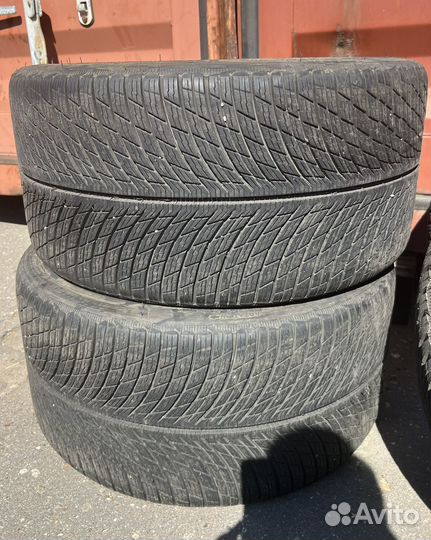 Michelin Pilot Alpin 5 245/35 R20 и 305/30 R21 102V