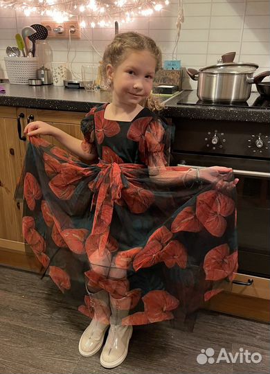 Платье на выпускной праздник