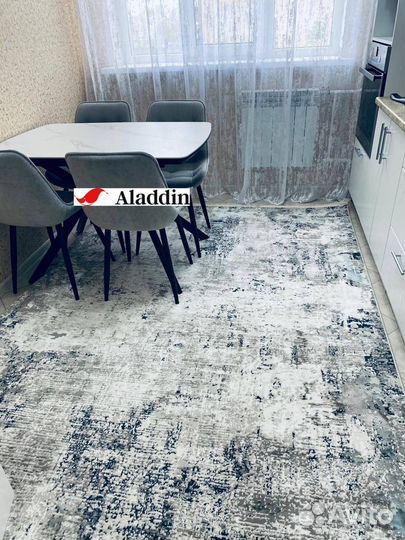 Ковер для дома новый