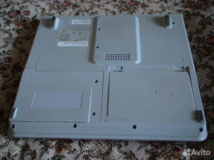 Под ремонт (на запчасти). Fujitsu Lifebook c-2210