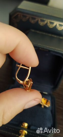 Золотые серьги