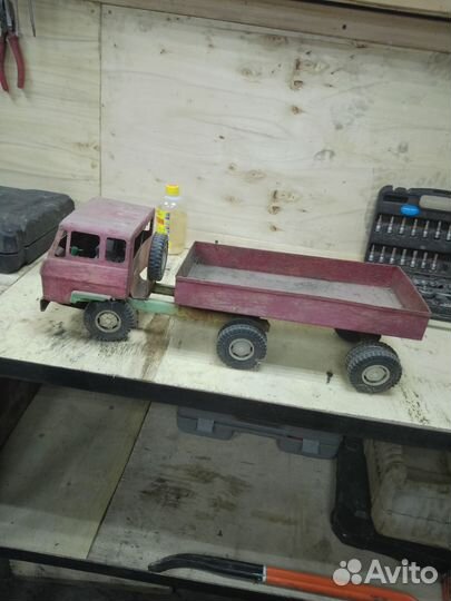 Игрушка машинка железная СССР