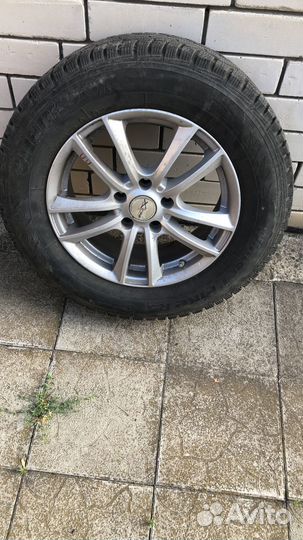 Hankook Winter I'Pike RS W419 215/65 R16