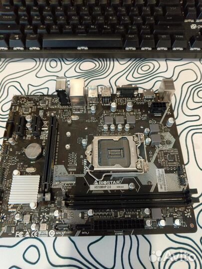 Материнская плата под ремонт