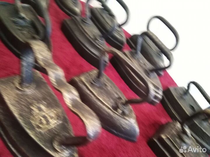 Утюги старинные чугунные, оберёг для дома