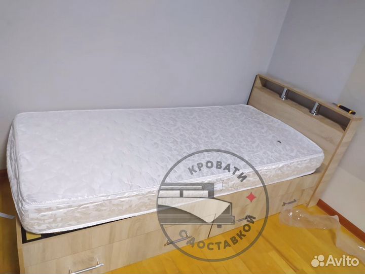 Кровать