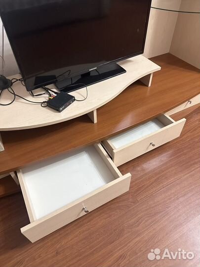 Стенка в гостиную бу