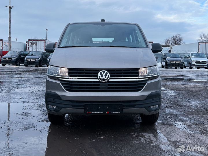 Volkswagen Multivan 2.0 AMT, 2022