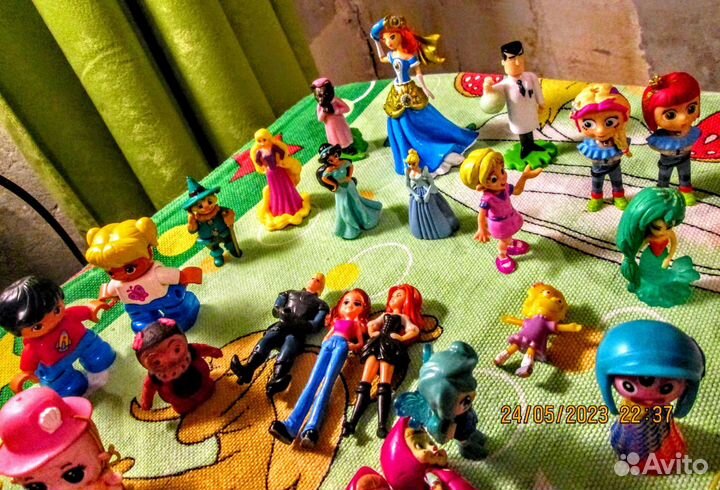 Фигурки, животные, помещающиеся в киндеряйцо