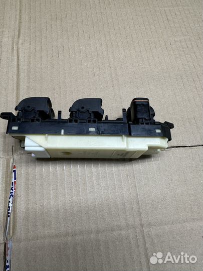 Блок управления стеклоподъемниками Lexus RX 350