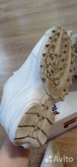 Кроссовки женские