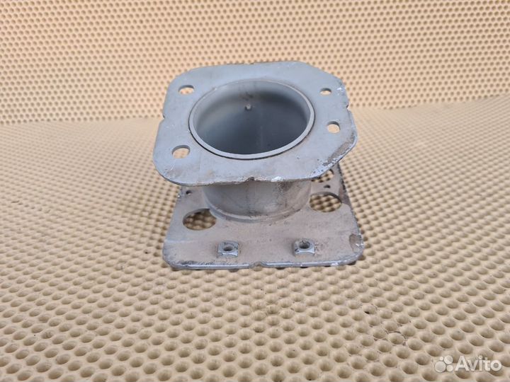 Домик усилителя задний правый Infiniti Ex35 Ex25