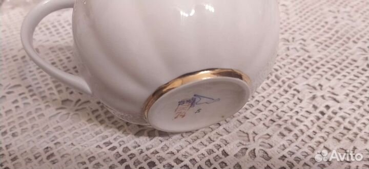 Молочник, сливочник Дулéво