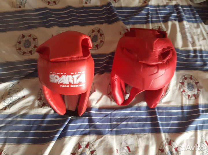 Шлем, защита голени, капы