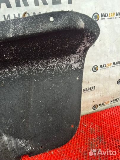 Обшивка багажника Ford Focus 2 седан 1.8 2007