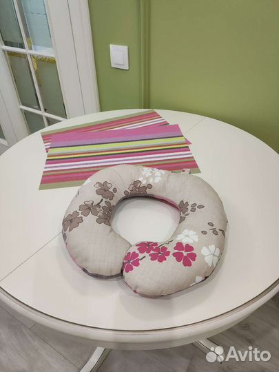 Подушка для путешествий