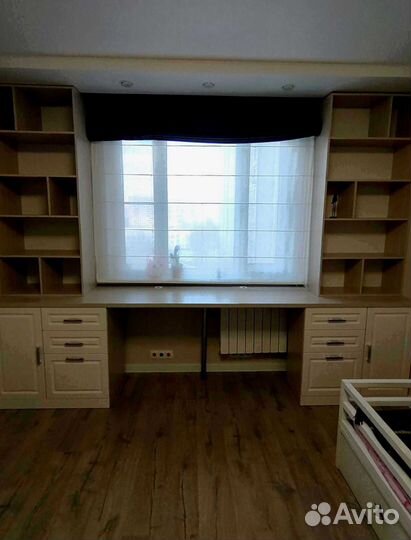 Рабочая зона у окна