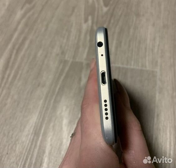 TECNO Spark 8C, 4/64 ГБ