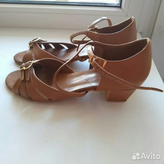 Туфли для бальных танцев