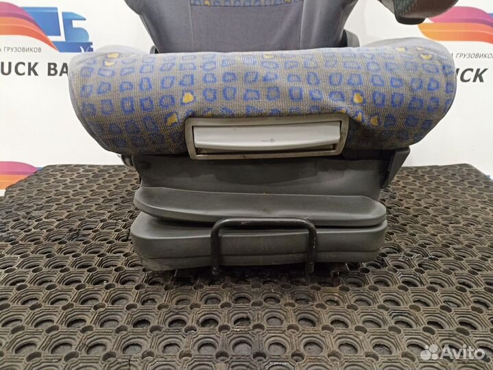 81623016942 Сиденье пассажирское механическое