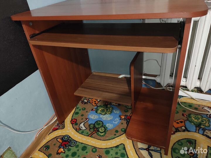 Компьютерный столик бу