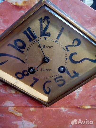 Антикварные часы