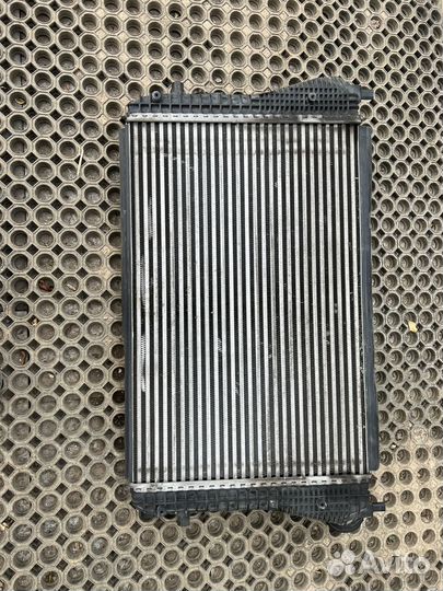 Радиатор golf 6