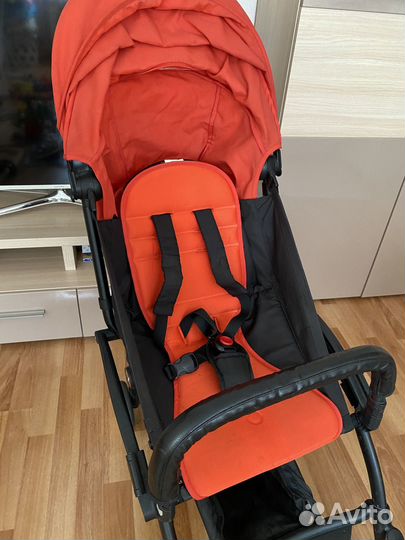 Прогулочная коляска yoya