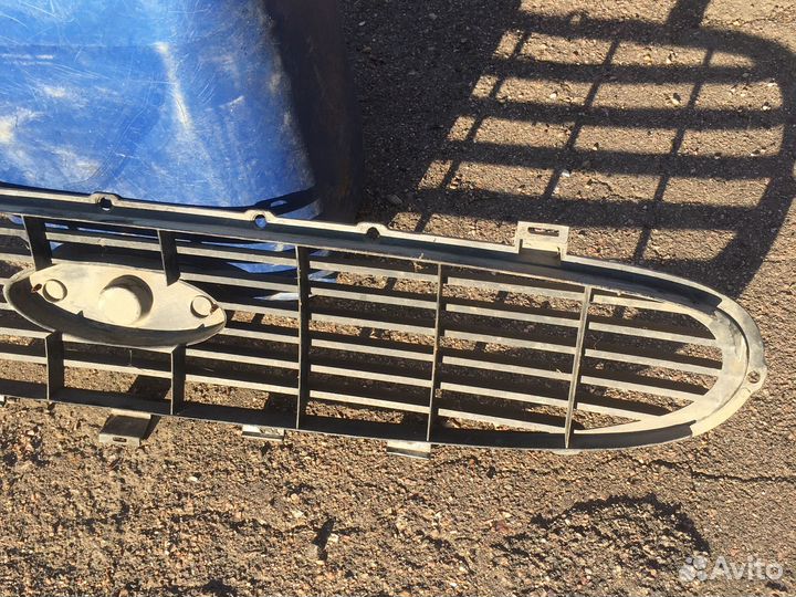 Решетка радиатора Форд Транзит