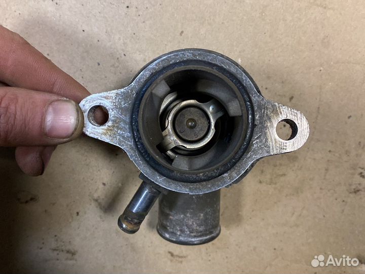 Корпус термостата Шевроле Авео Т250