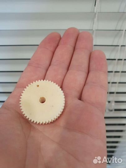 Шестерня замка багажника Vag Polo Fabia Rapid