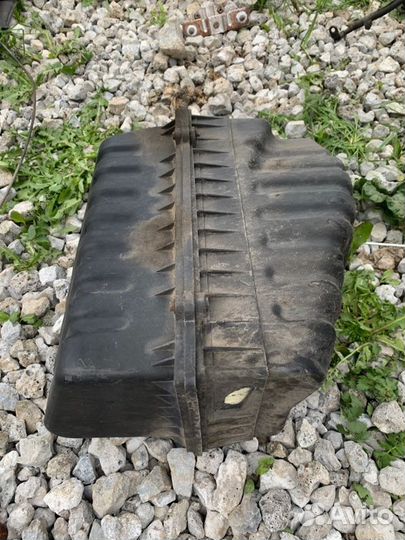 Корпус воздушного фильтра Ssang Yong Rexton 1 2.9