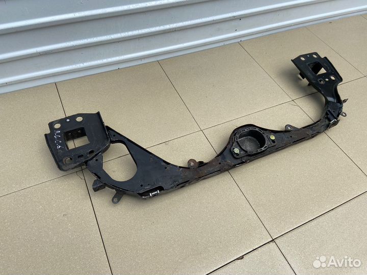 Балка под радиатор Audi а6 с6