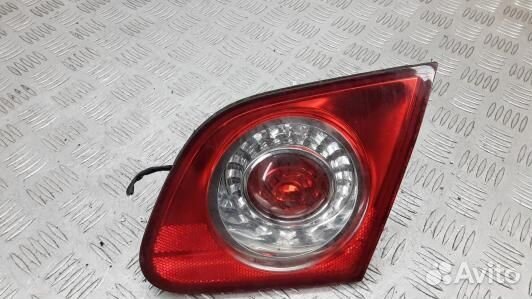 Фонарь правый крышки багажника volkswagen passat B