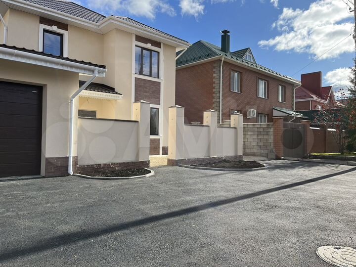 Дом 217 м² на участке 4,5 сот.