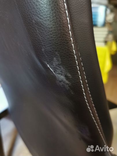 Офисное кожаное кресло бу