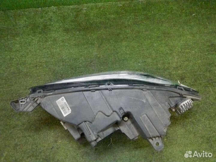 Фара правая Volvo XC90