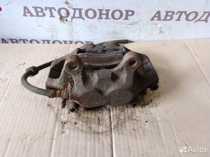 Суппорт тормозной передний правый Mercedes-Benz