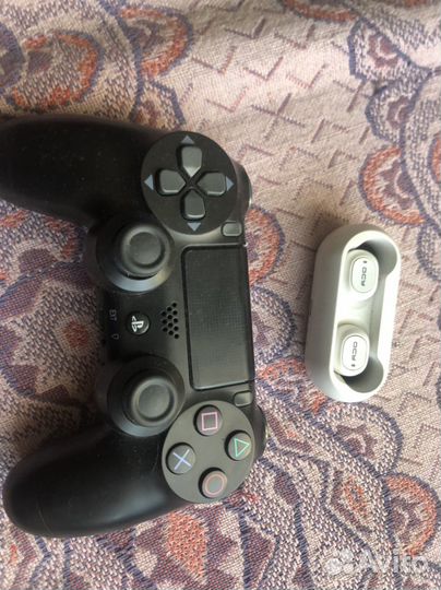 Беспроводные наушники и джойстик от ps4