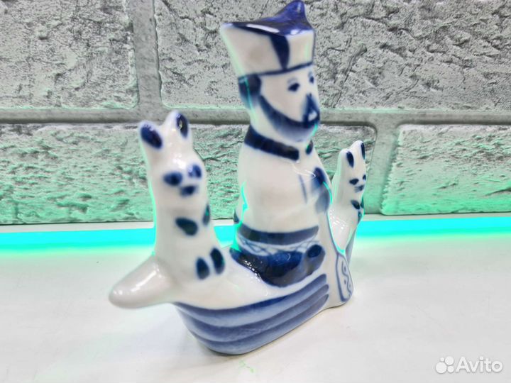 П.8054 Дед мазай и зайцы Гжель